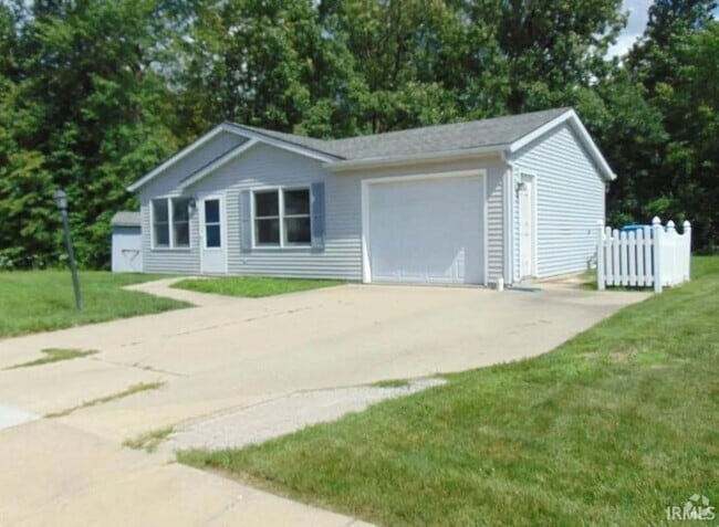 Building Photo - 12930 Indiana St Rental