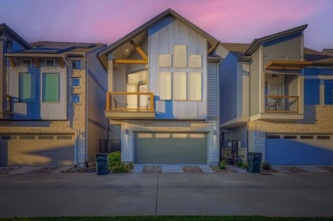 Photo - 12518 Red Sparrow St Unit 8