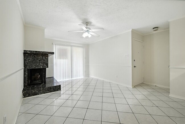 Building Photo - 2800 Jeanetta St Unit 509 Rental