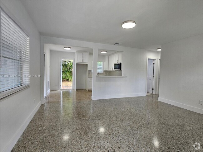 Building Photo - 1112 NW 15th Ave Rental