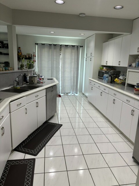 Photo - 493 Le Parc Cir