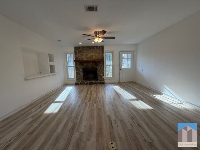 Photo - 2467 Verner Rd