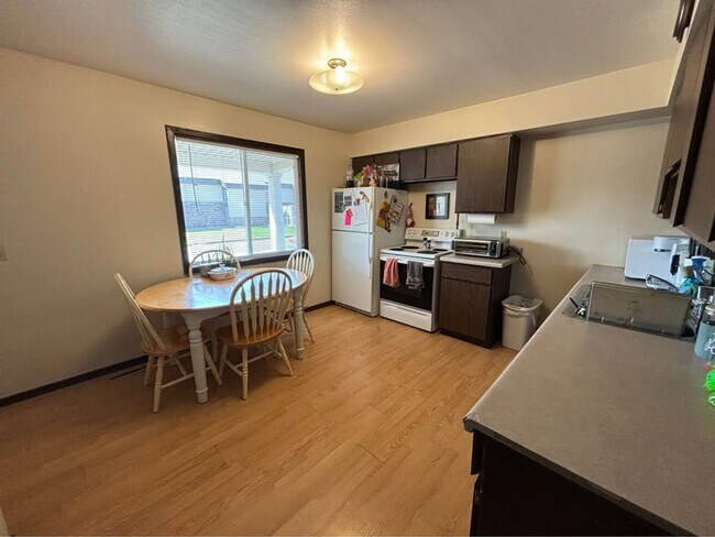 822 Menomonie St Unit 824