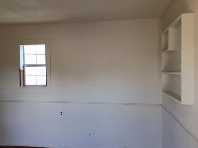 Photo - 912 NE 9th Ave