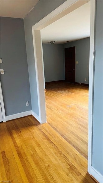 Photo - 4905 Murray Rd