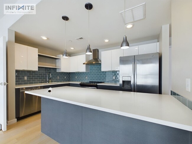 Photo - 3rd Floor Beauty! Unit 306