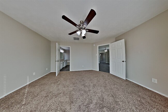 Photo - 32106 Willow Creek Park