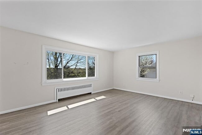 Photo - 154 Ames St