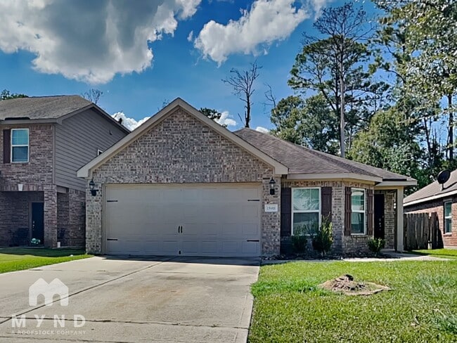Photo - 15911 Newport Pl