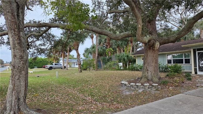 Photo - 426 Tulip Dr