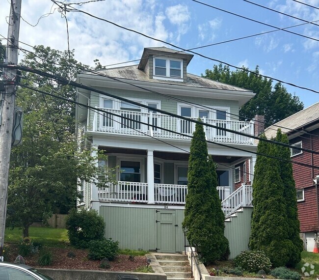 Building Photo - 84 Brayton Rd Unit 2 Rental