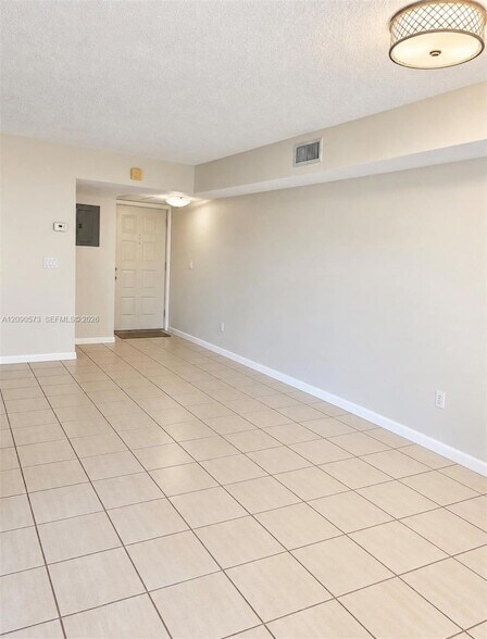 1211 S Independence Dr Unit 1211F