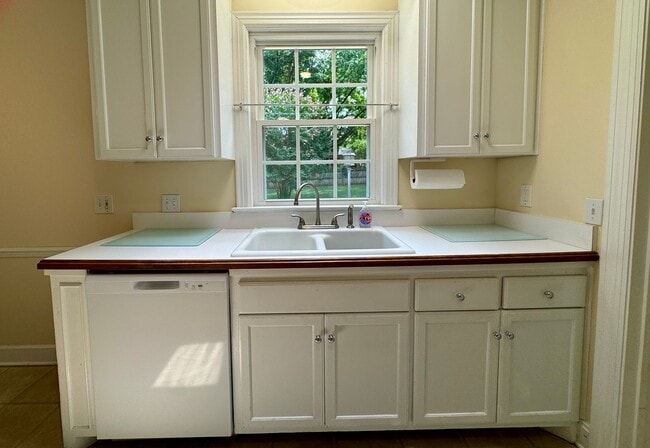 Photo - Charming Green Hills Single Family Home