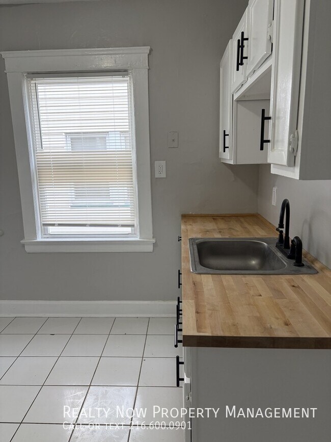 Photo - 3348 W 100th St Unit 1