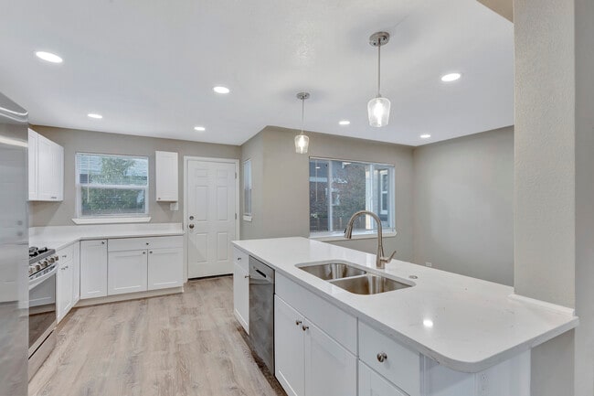 Photo - 1539 Fairfax St