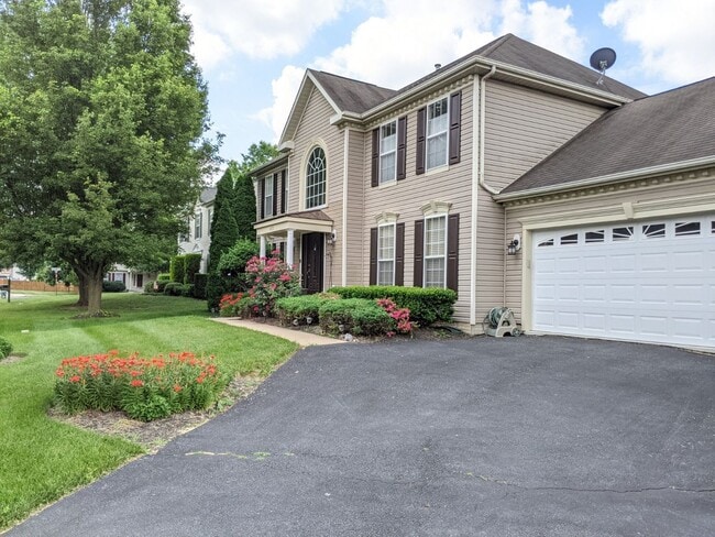 403 McClellan Dr