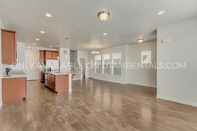 Photo - 2353 N Holbrook Way