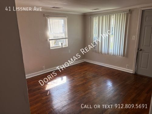 Photo - 41 Lissner Ave