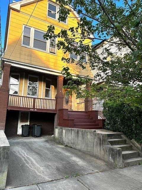 Building Photo - 62 Garretson Ave Unit 1 Rental
