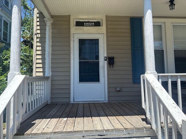 Building Photo - 440 Newport News Ave Unit A