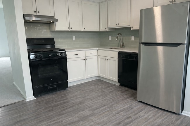 Building Photo - 108 Seaside Ave Unit H