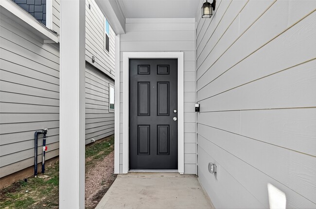 Photo - 24811 Goldoni Dr