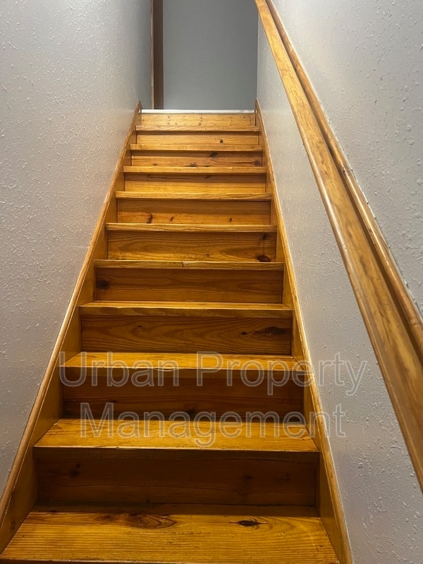 Photo - 429 Simpson Ave