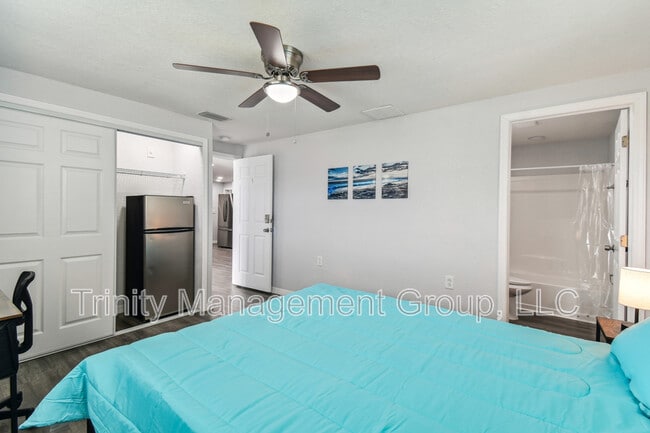 Photo - 10033 Brunswick Ln