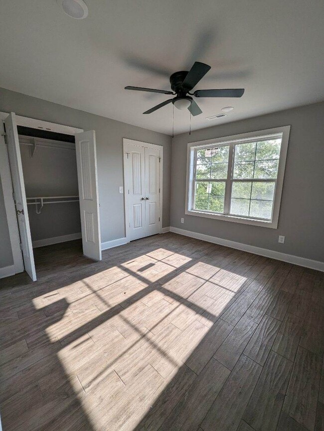 Photo - 513 Martin St