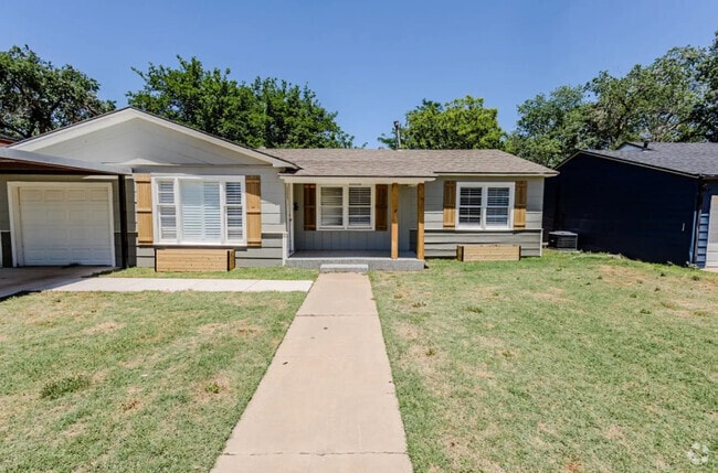 Building Photo - 3706 26th St Rental