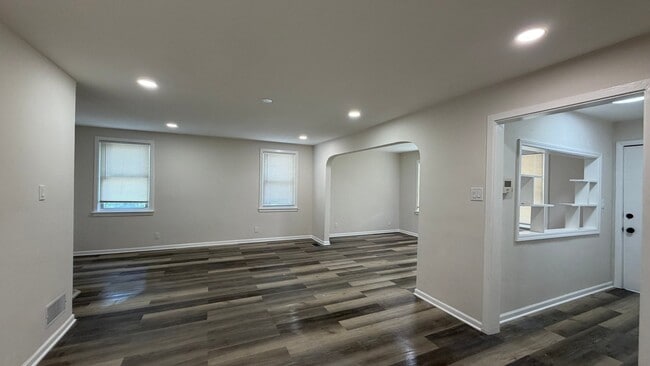 Photo - 2701 Union St