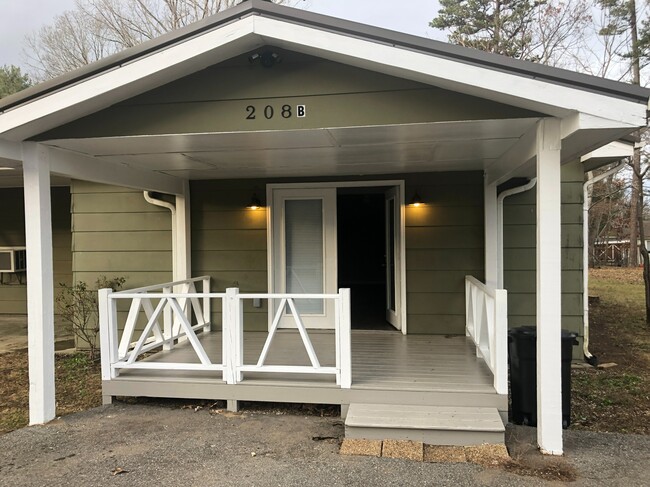 Front of Unit A - 208 cagle rd Townhome