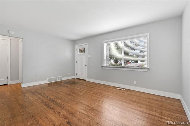 Photo - 1743 Wabash St