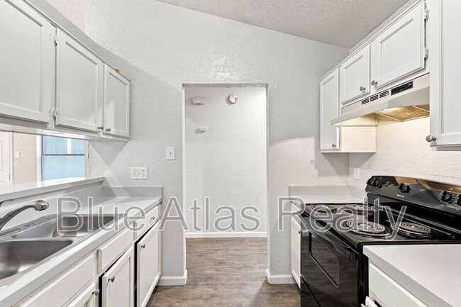 10324 Whitingham Dr