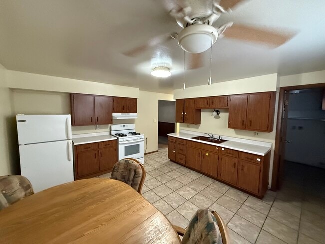 Photo - 5271 Concord Ave Unit D