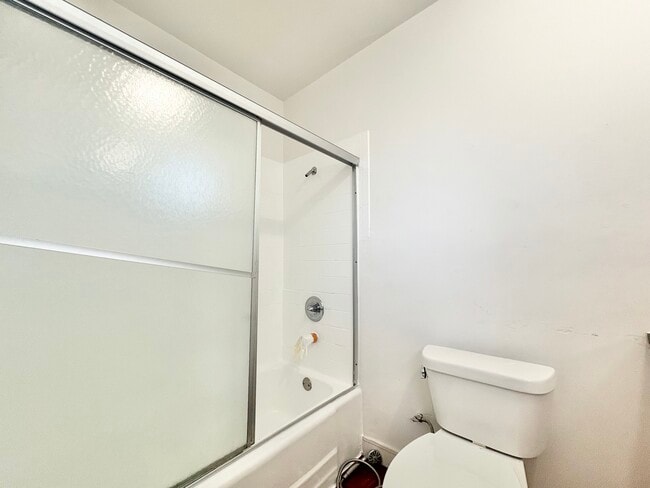 Photo - 11604 Sylvan St Unidad 11