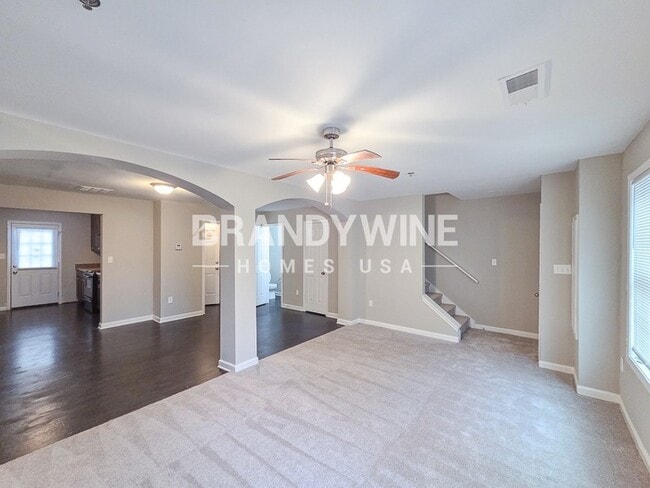 Photo - 8592 Webb Rd