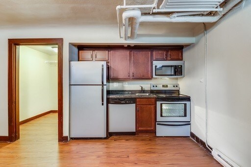 Photo - Dean Apartments