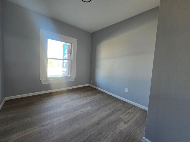 Photo - 1501 Riverside Dr