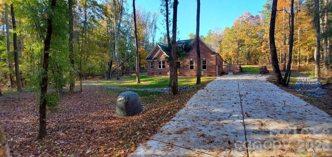 Photo - 550 Cottonfield Cir
