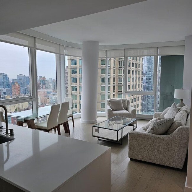 Photo - 1626 Broadway Unit ID1461706P