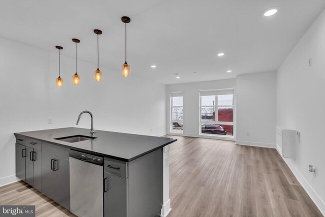 Building Photo - 330 Cecil B. Moore Ave Unit 105 Rental