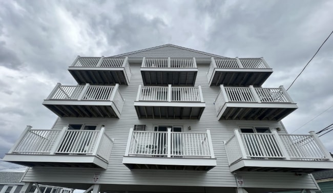 Photo - 415 Ocean Blvd Unit 1A