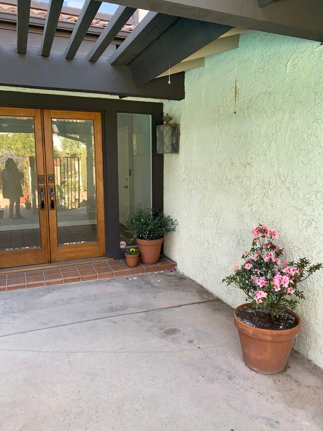 Photo - 2785 Claray Dr