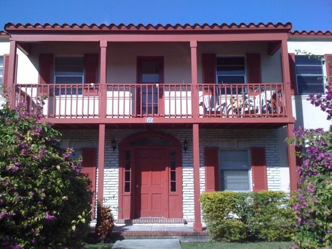 Photo - 33 Madeira Ave Unidad 1