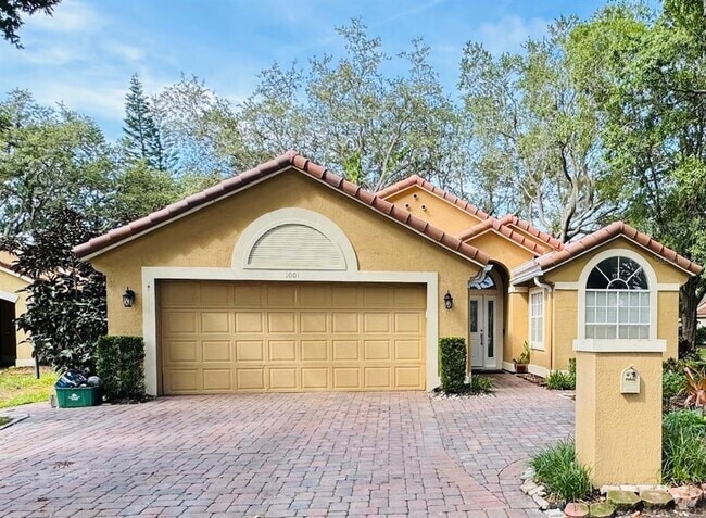 Building Photo - 1001 E Pebble Beach Cir Rental