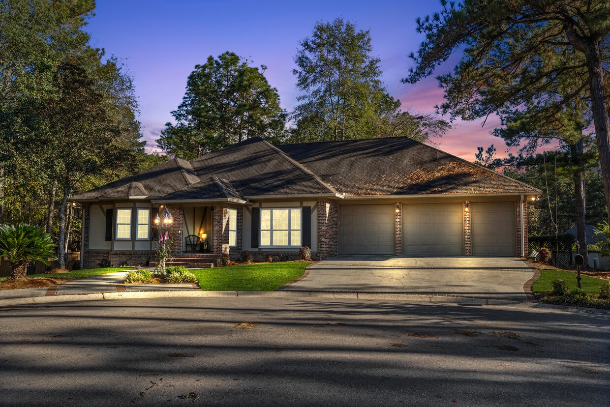 Photo - 27 Classic Woods Dr (Hattiesburg, MS)