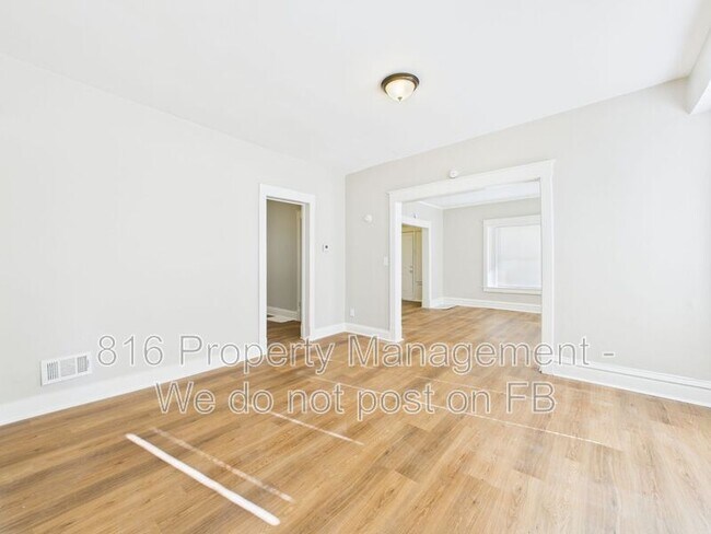 Photo - 2712 Park Ave