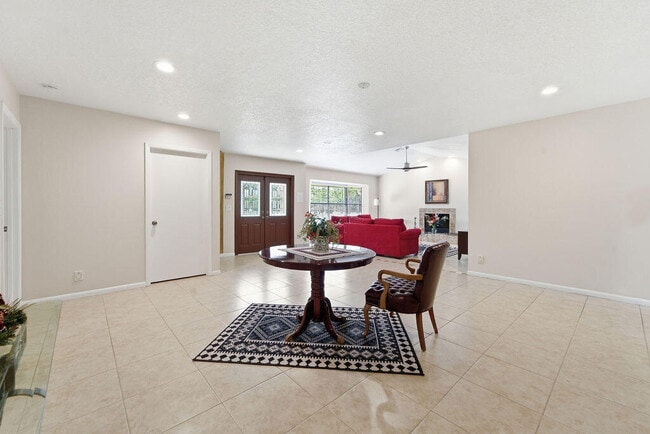 Photo - 5562 Reynolds Rd