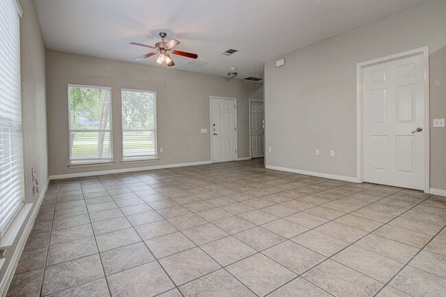 Photo - 1702 Singleton Ave Unidad A